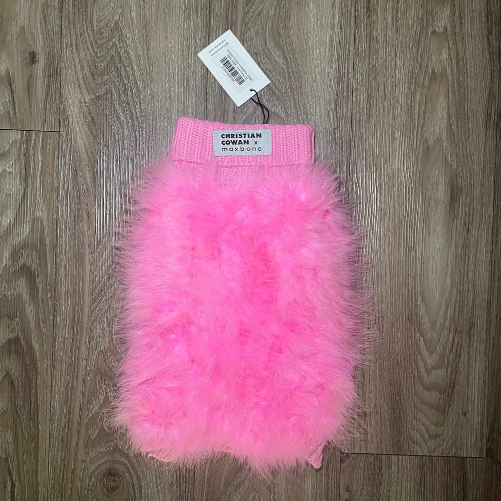BNWT CHRISTIAN COWAN x maxbone Feather Dog Jumper in Hot Pink - Size M